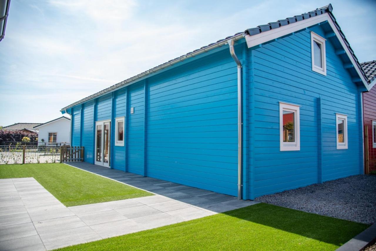 Luxe Chalets In Zeeland Aan De Kust Sint Annaland Exterior foto
